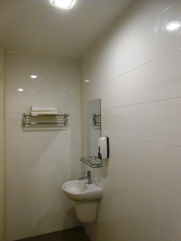 Kt Chinatown Lodge Куала-Тренгану Номер фото